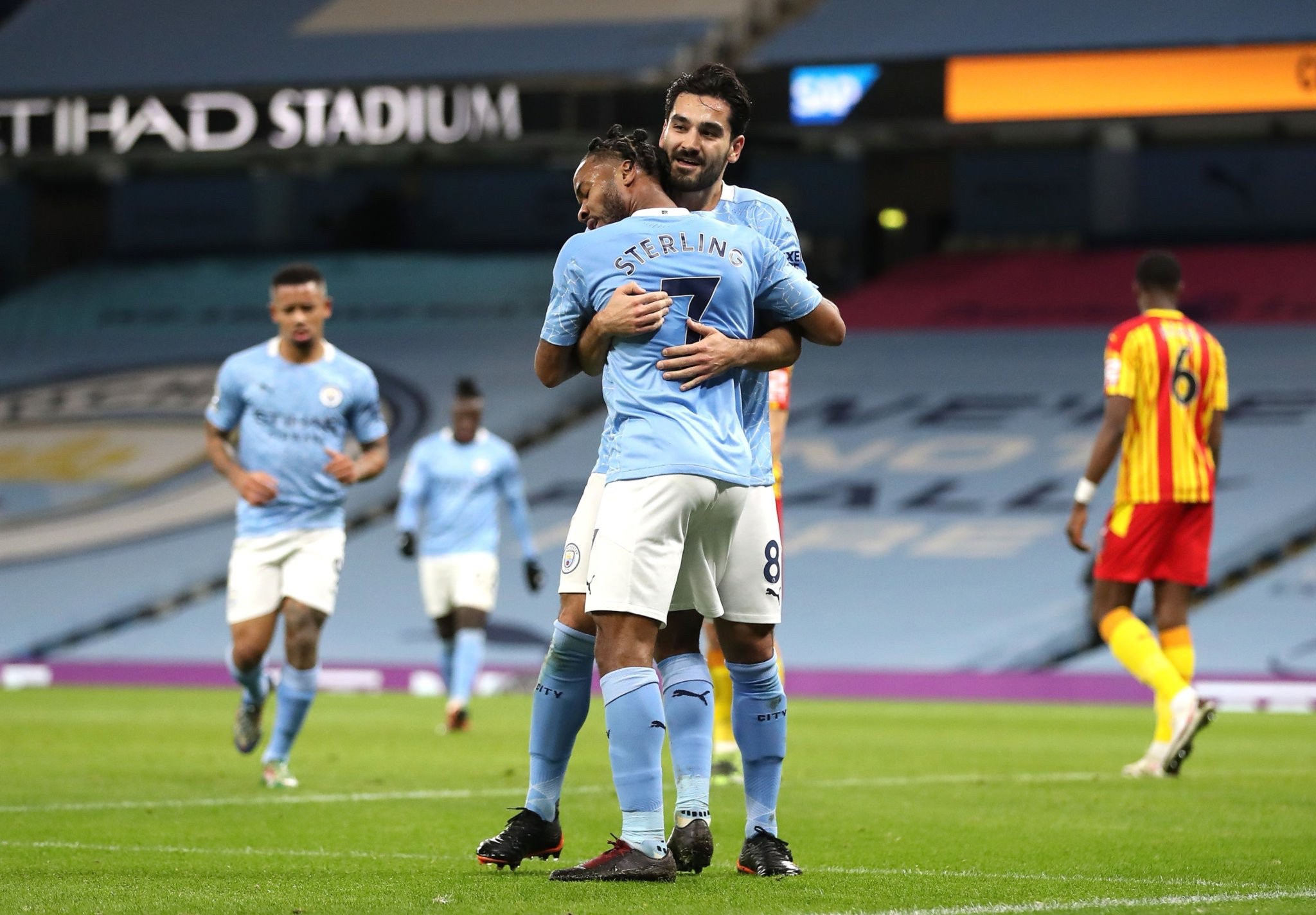 奥苏拉年仅 奥苏拉年仅