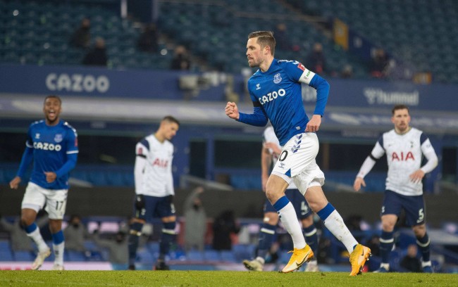 现阿约塞在 现阿约塞在